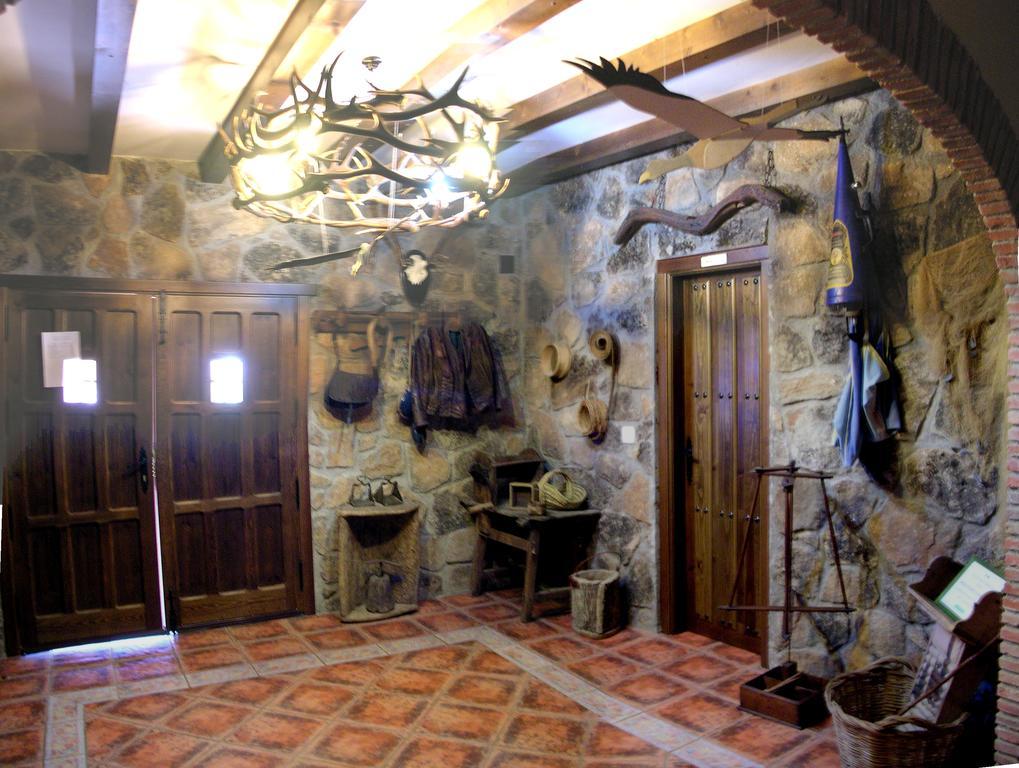 Casa Rural Pena Falcon Torrejón el Rubio Buitenkant foto