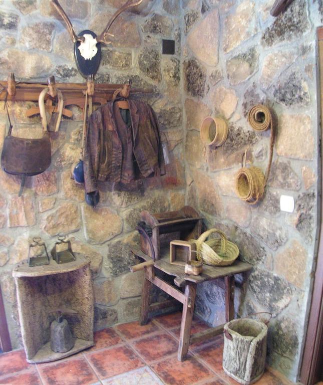 Casa Rural Pena Falcon Torrejón el Rubio Buitenkant foto