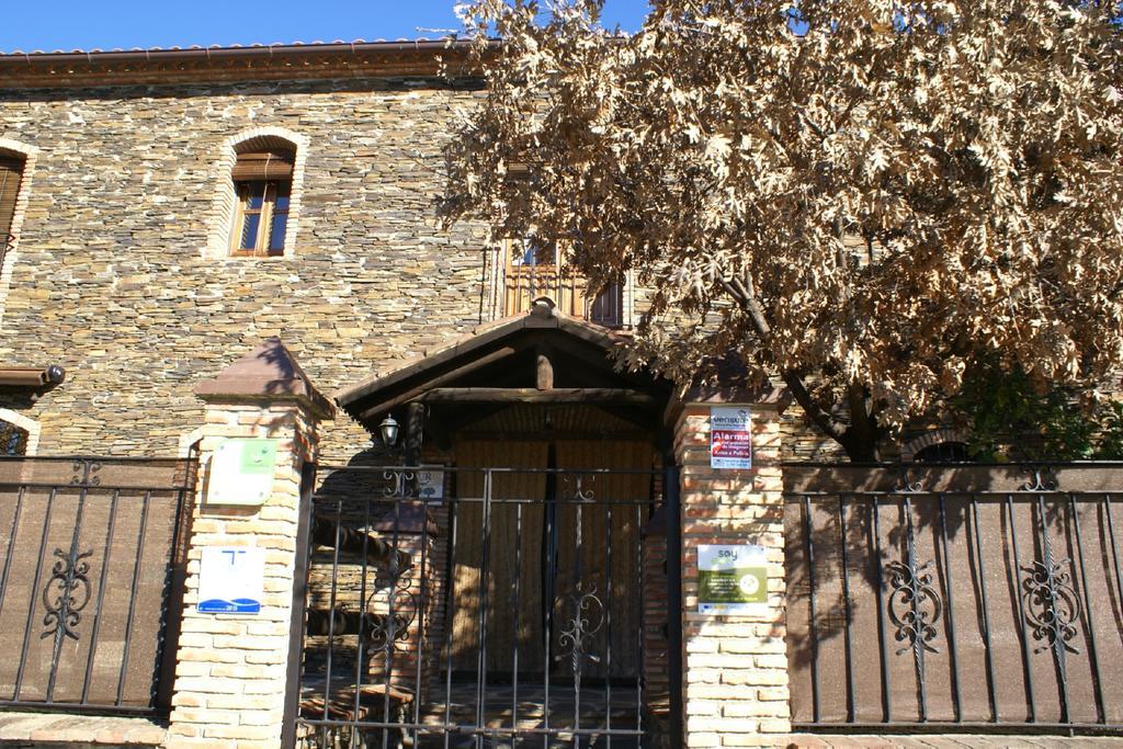Casa Rural Pena Falcon Torrejón el Rubio Buitenkant foto