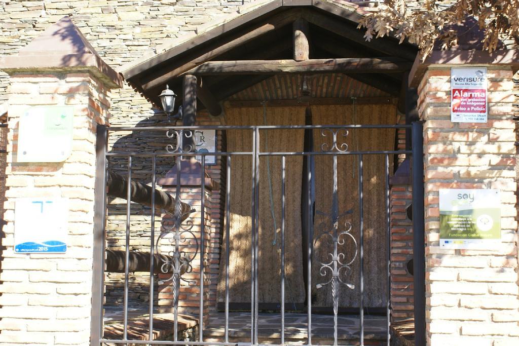 Casa Rural Pena Falcon Torrejón el Rubio Buitenkant foto