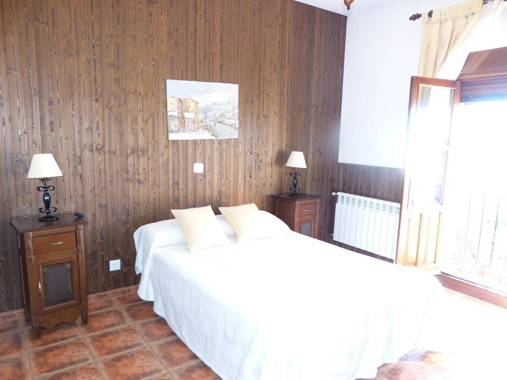 Casa Rural Pena Falcon Torrejón el Rubio Kamer foto