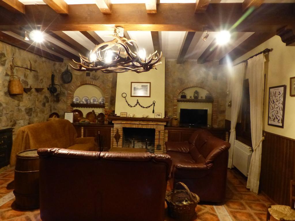 Casa Rural Pena Falcon Torrejón el Rubio Buitenkant foto