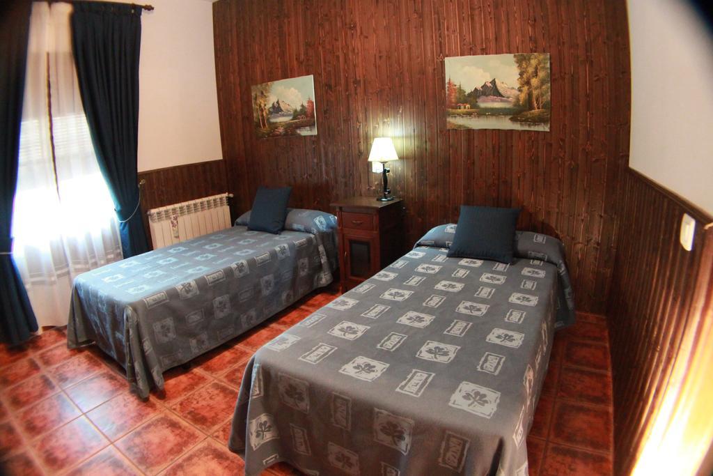 Casa Rural Pena Falcon Torrejón el Rubio Buitenkant foto