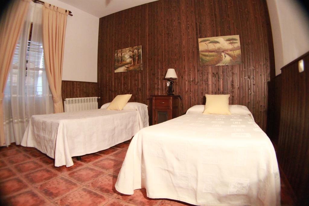 Casa Rural Pena Falcon Torrejón el Rubio Buitenkant foto